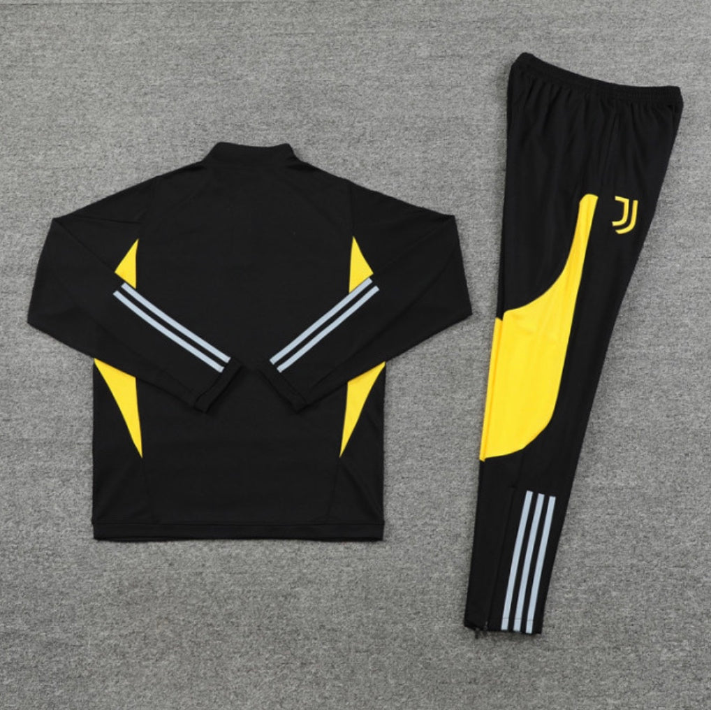 Juventus training tracksuit 2023/24 black